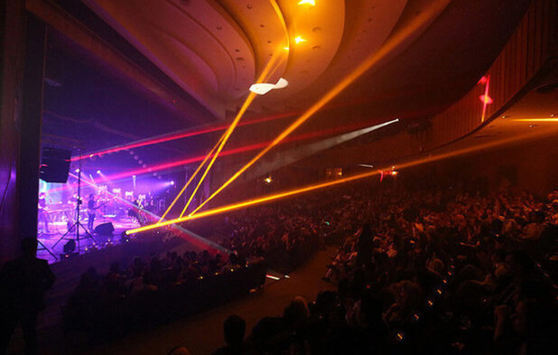 اجرای کنسرت -نمایش «راه عشق» در برج میلاد تهران