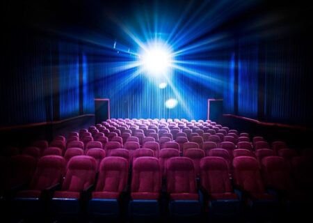۱۰ فیلم پرفروش هفته که سبب رونق نسبی سینماها شده است
