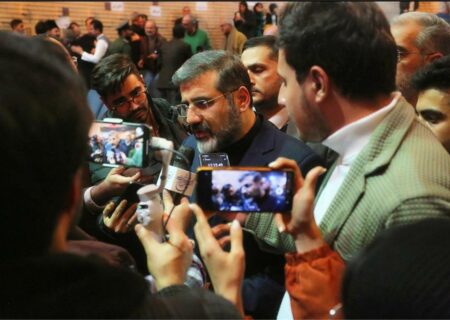 نمایش «ثقة‌الاسلام» بازآفرینی یک اتفاق مهم تاریخی بود/ گروه‌های شهرستانی نمایش در بهترین سالن‌های تهران فرصت اجرا دارند