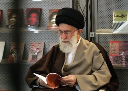 انتشارات انقلاب اسلامی با ۴۰ عنوان کتاب جدید از منشورات رهبر معظّم انقلاب در راه نمایشگاه کتاب ۱۴۰۳