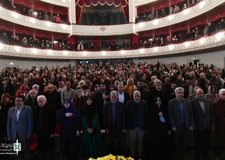 چهل‌وسومین جشنواره تئاتر فجر برگزیدگان خود را شناخت