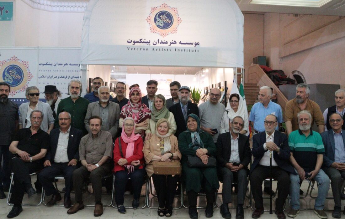 گزارش تصویری/ بازدید معاون هنری وزارت فرهنگ از نمایشگاه کتاب تهران