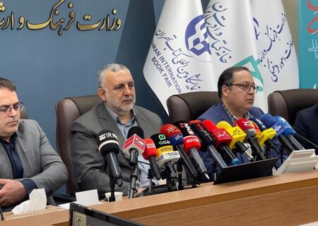 شکوه ایران ارتباطی تنگاتگ با کتاب دارد