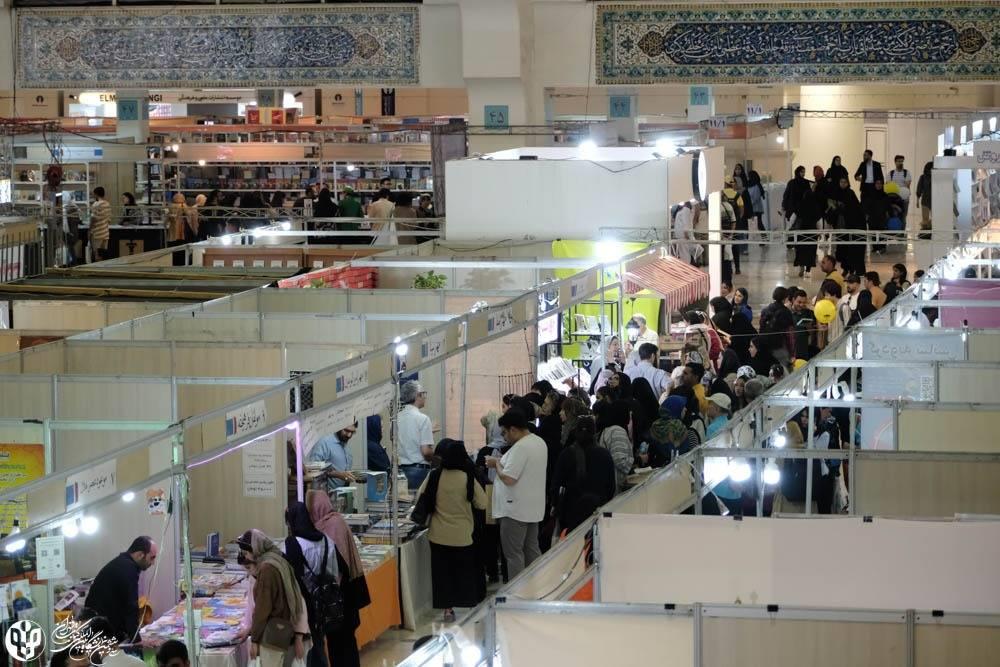 بازگرداندن اشیای گمشده در نمایشگاه کتاب به صاحبان‌شان